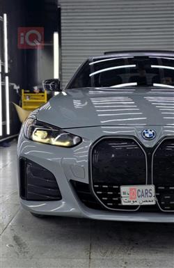 بی ئێم دەبڵیو i4